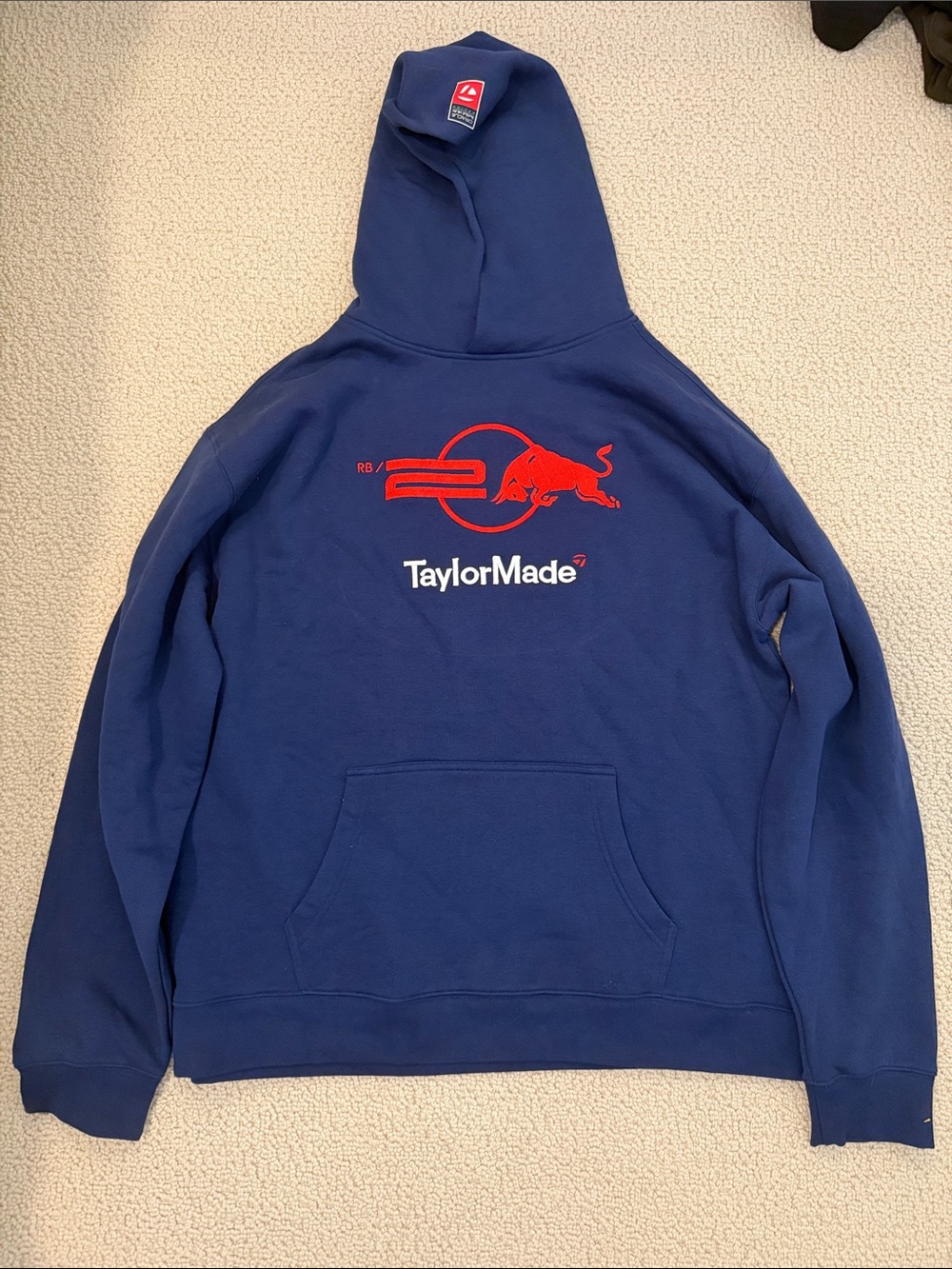 NWT TaylorMade Red Bull sweatshirt